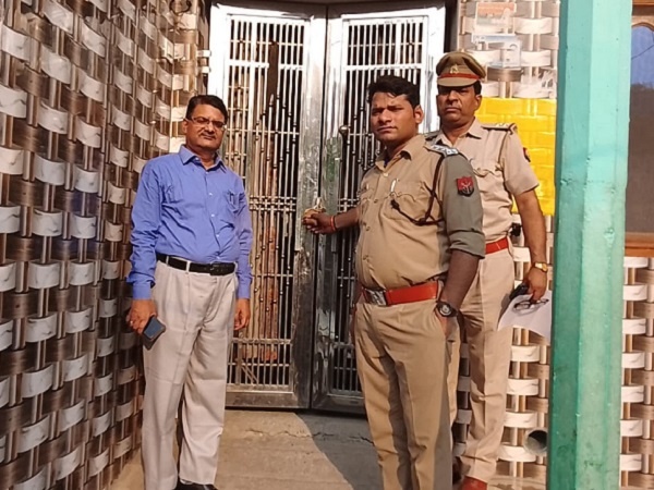 Pilibhit police broke back of mafia, now property of gangster Firdosh also attached in Uttar Pradesh 