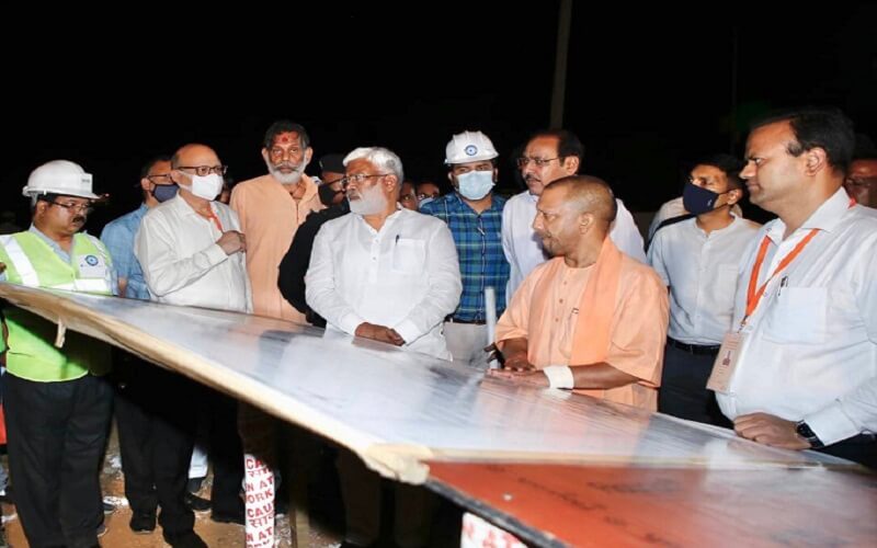 In shelter of Maa Bagulamukhi, CM Yogi heard story of Morari Bapu and also inspected plan on site 