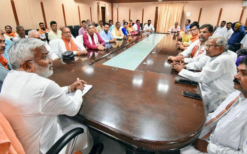 In Banda, Jal Shakti Minister Swatantra Dev Singh also inspected and reviewed schemes