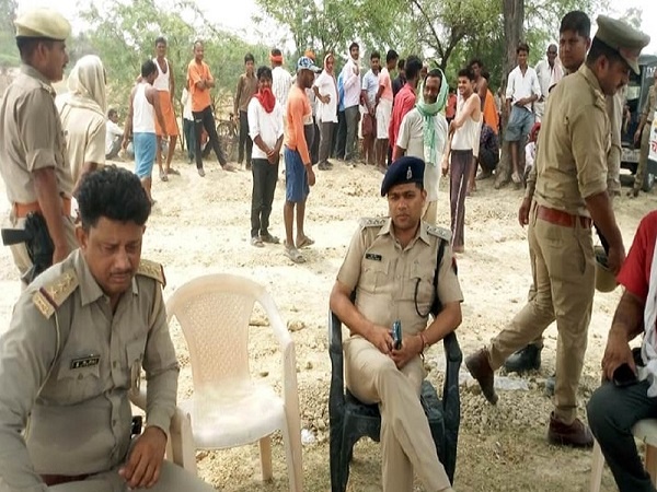 Violence conspiracy : Saffron colored grandson on tomb, PAC-police deployed after uproar