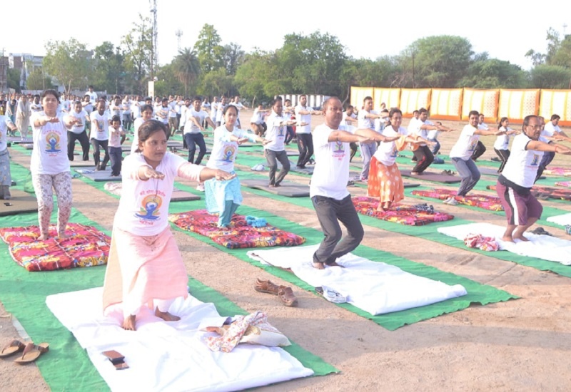 Yoga Day 2022 : Yoga Day celebrated in Banda, Yoga is Yoga from GIC ground to Jail