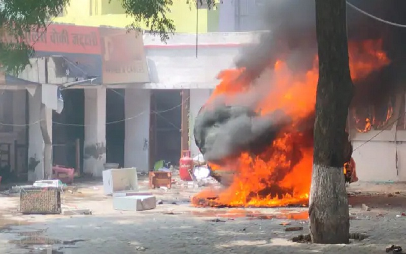 Ruckus across  country at Agneepath, 3 metro stations closed in Delhi, Section 144 in Gurugram, huge uproar in UP