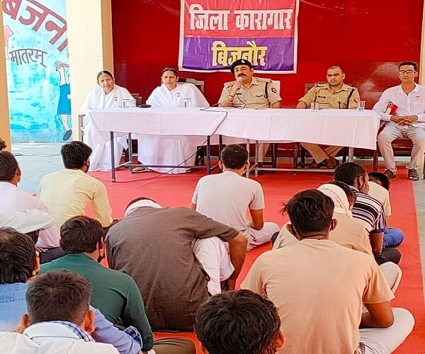 In Bijnor Jail, special children inspired prisoners with song and music