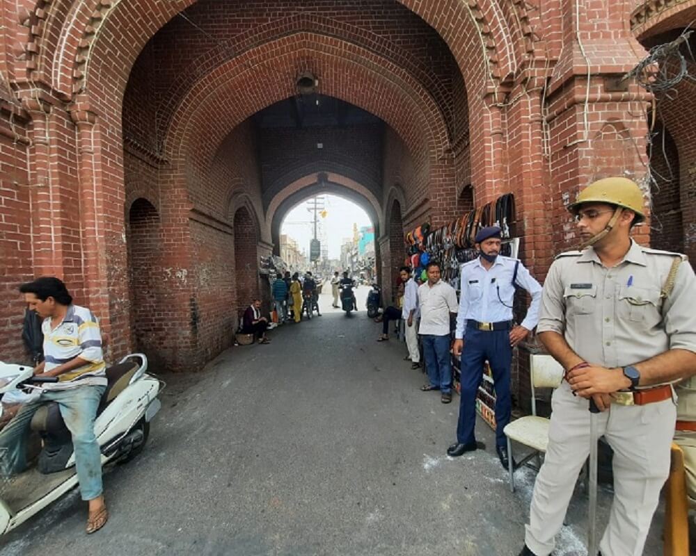 Friday prayers, peace in Kanpur - stone pelting in Prayagraj, procession in Saharanpur