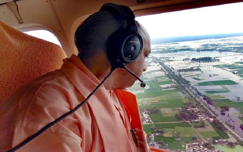 CM Yogi showers flowers on Kanwariyas, also aerial survey of West UP