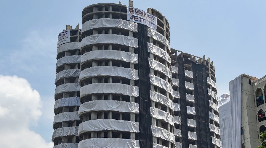 UP : Twin towers demolished in 9 seconds, 4 blasts and corruption