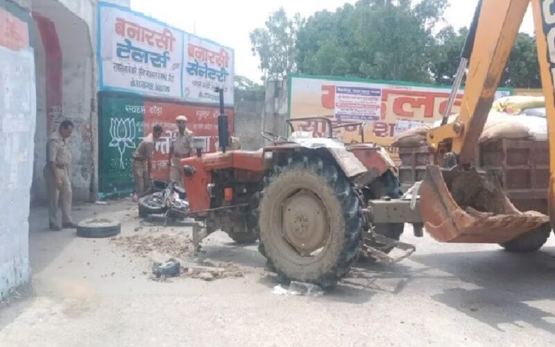 8-year-old girl student dies after being crushed by tractor in Banda city, condition of two brothers critical