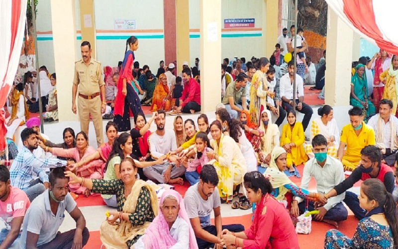 Raksha Bandhan with pomp in Bijnor Jail, Tricolor yatra with pride