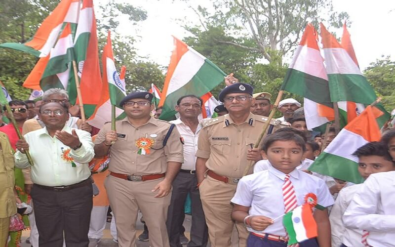 Huge tricolor yatra in Banda sky reverberated with slogans of Bharat Mata Ki Jai