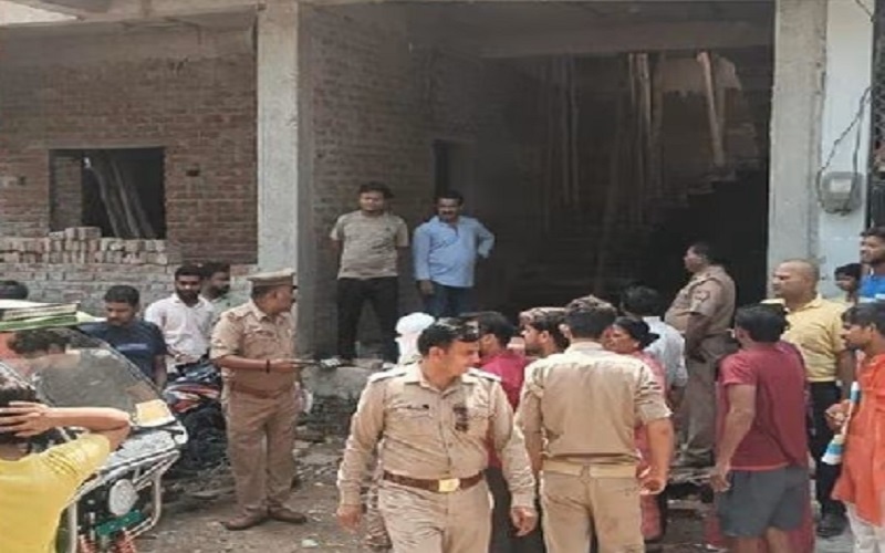 Kanpur News : Death of 3 laborers who landed in septic tank, uproar of family