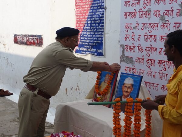 Banda News : Program, health camp organized in Banda Jail on Gandhi Jayanti