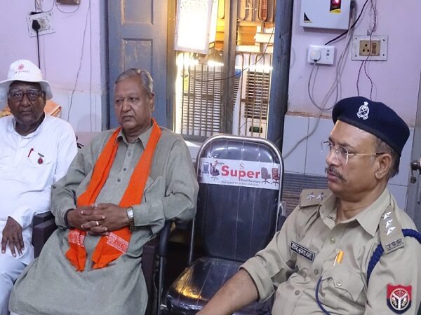 Banda News : Program, health camp organized in Banda Jail on Gandhi Jayanti