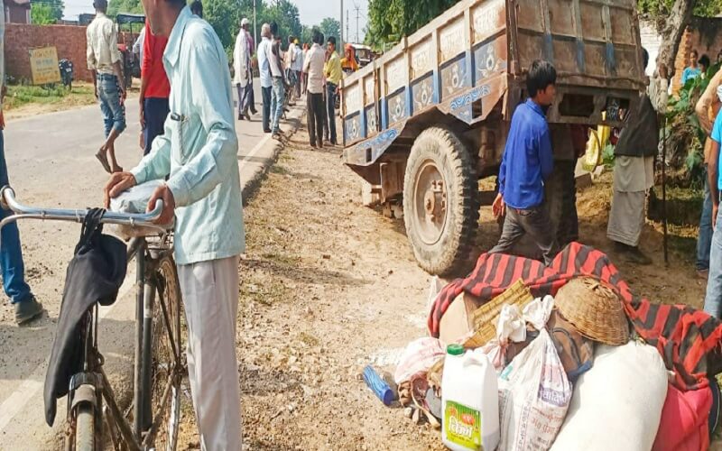 Tractor laden with passengers overturned in Banda, innocent killed and many injured