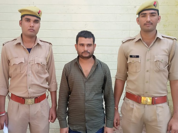 Banda police arrested district Badar criminal, sent to jail