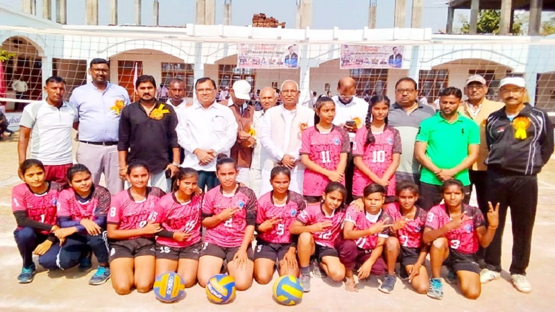 Grand event of District Volleyball Championship at Bhagwat Prasad Campus in Banda