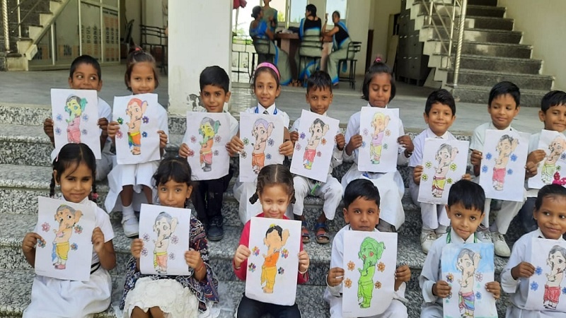 Bhagwat Prasad Memorial Academy and EuroKids School in Banda celebrate Diwali festival