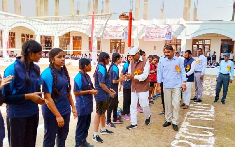 Grand event of District Volleyball Championship at Bhagwat Prasad Campus in Banda