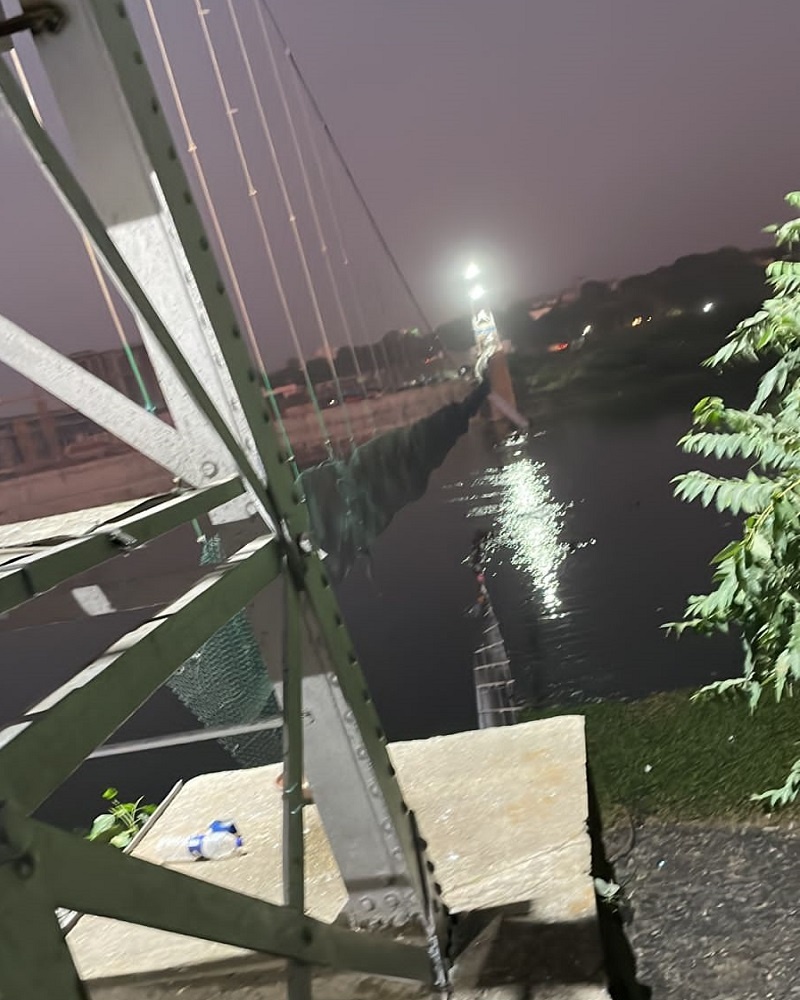 Over 60 killed, 70 injured in bridge accident in Gujarat's Morbi