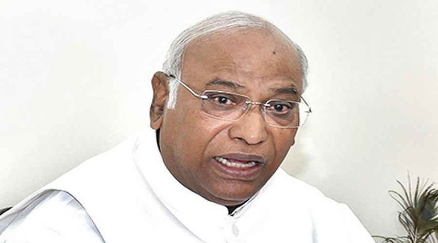 Breaking : Mallikarjun Kharge appointed as Congress President