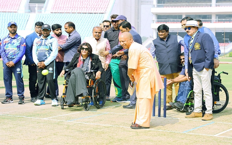 CM Yogi tried his hand in cricket, launched disabled T20 cricket