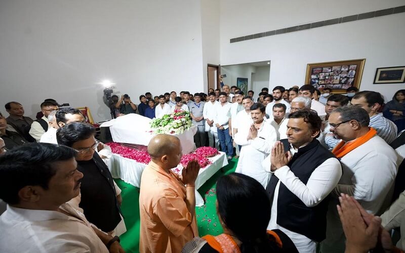 Mulayam Singh Yadav : CM Yogi will attend Netaji's funeral, expressed condolences on reaching home