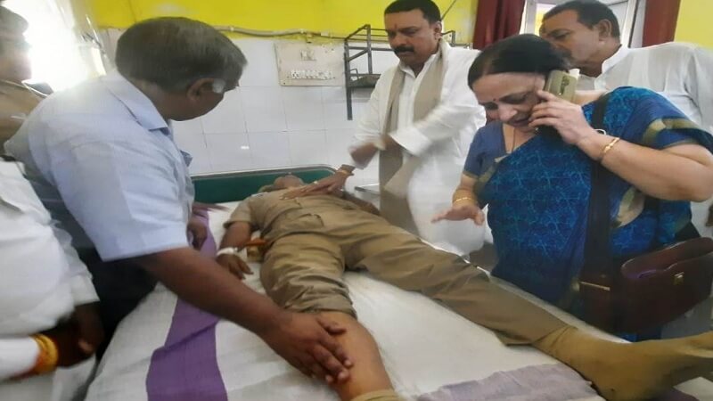 UP : Accident in Deputy CM Brijesh Pathak's convoy, 5 injured including 3 police personnel