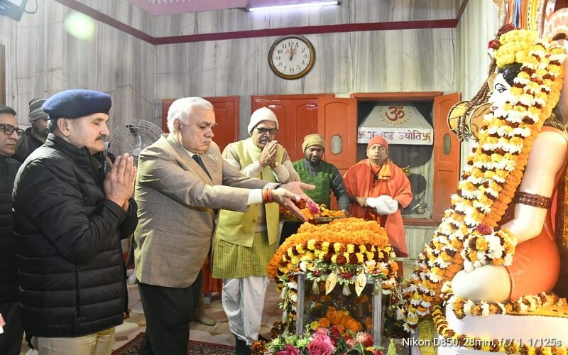 Chief Secretary DS Mishra and DGP DS Chauhan reached Gorakhpur